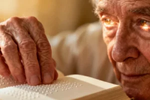 Retinal Prosthesis Breakthrough Offers New Hope for Macular Degeneration Patients - Professional coverage