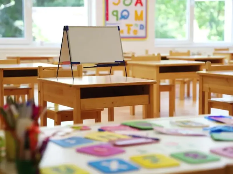 XPeng's New Robot Moves More Sensually Than Taylor Swift - Professional coverage